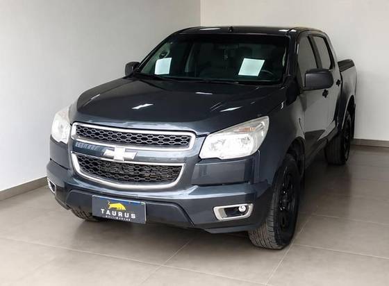 CHEVROLET S10 2.8 LS 4X4 CD 16V TURBO DIESEL 4P MANUAL CHEVROLET S10 2.8 LS 4X4 CD 16V TURBO DIESEL 4P MANUAL